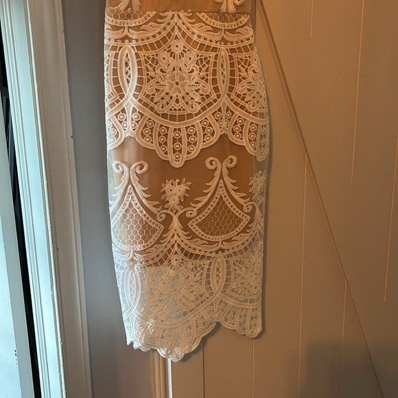 Lulus size small midi lace dress - Picture 3 of 6